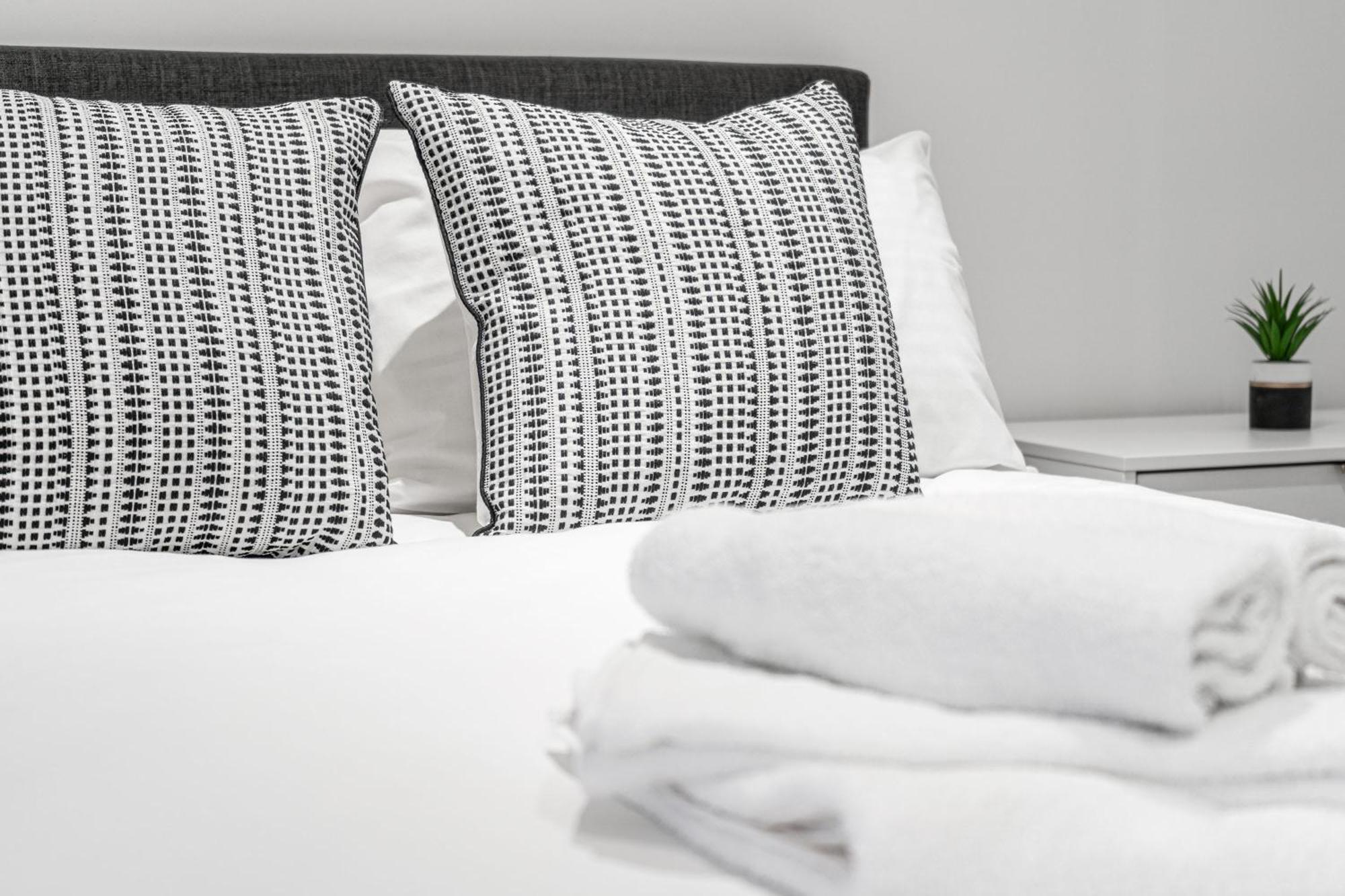 Seven Living Residences Solihull - Close To Nec & Bhx - Free Parking Zewnętrze zdjęcie